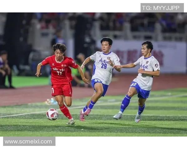 南京足球队与重庆足球队赛后分析力量对比与战术总结