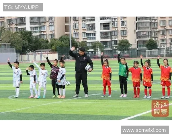 广工商足球：激情与梦想交织的校园绿茵场上演绎青春风采